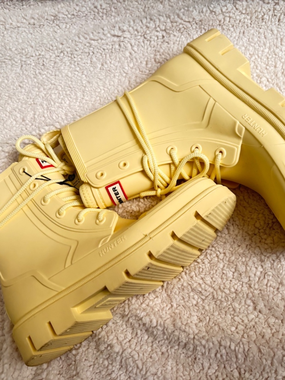 Hunter Diana Lace-Up Waterproof Rain Boots Yellow Women’s Size 10 - Picture 3 of 6